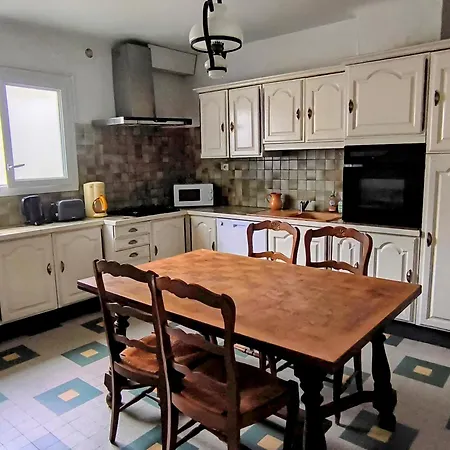 Holiday home Le Zinnia Jardins De Marie *