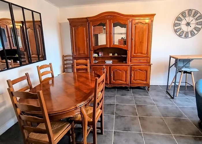 Le Zinnia Jardins De Marie Holiday home *