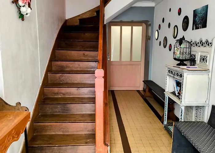 Le Zinnia Jardins De Marie Holiday home *